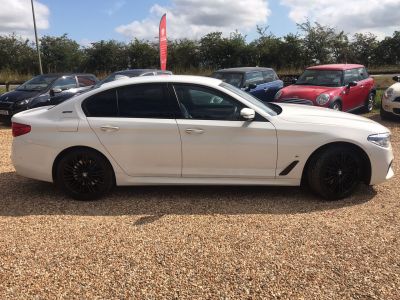 BMW 5 SERIES 530E M SPORT - 3654 - 1