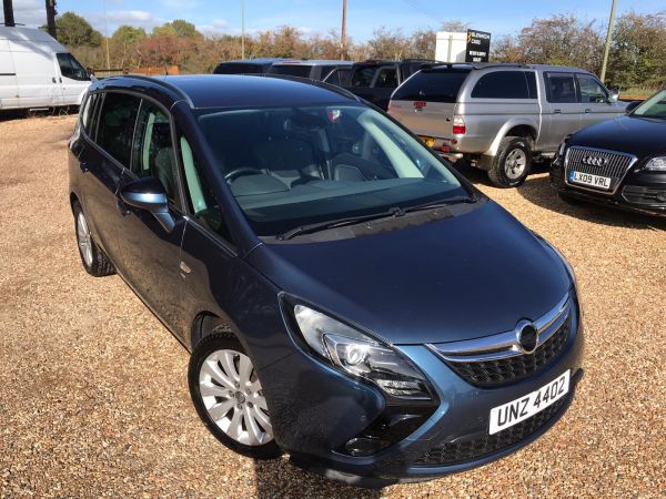 Used VAUXHALL ZAFIRA TOURER in Witney, Oxfordshire for sale