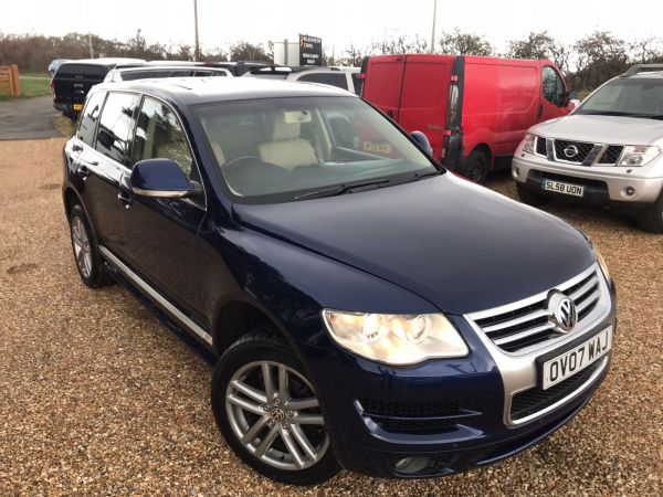Used VOLKSWAGEN TOUAREG in Witney, Oxfordshire for sale