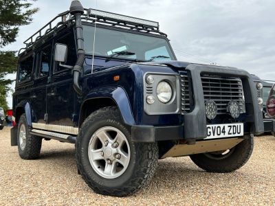 LAND ROVER DEFENDER 110 TD5 COUNTY STATION WAGON - 3800 - 1