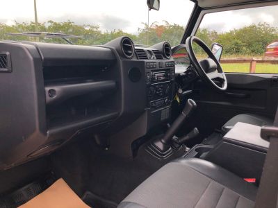 LAND ROVER DEFENDER 110 XS STATION WAGON - 3113 - 19