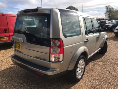 LAND ROVER DISCOVERY 4 SDV6 HSE - 3844 - 11