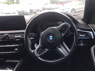 BMW 5 SERIES 530E M SPORT - 3654 - 12