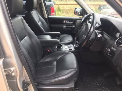 LAND ROVER DISCOVERY 4 SDV6 HSE - 3988 - 19