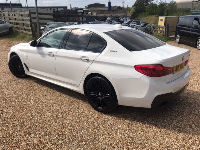 BMW 5 SERIES 530E M SPORT - 3654 - 9