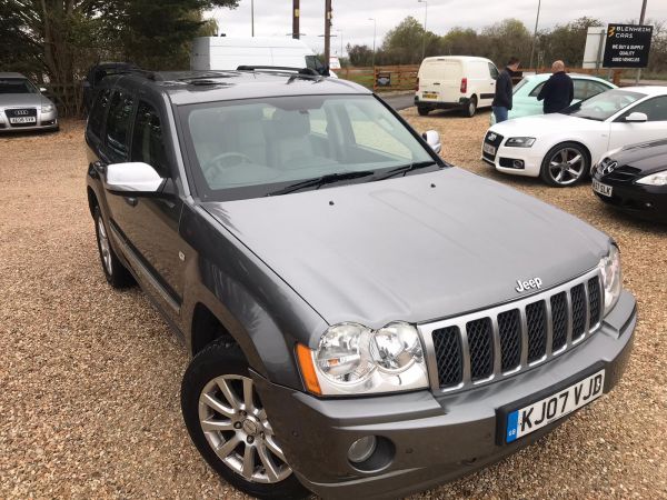 Used JEEP GRAND CHEROKEE in Witney, Oxfordshire for sale