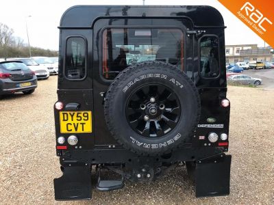 LAND ROVER DEFENDER 90 XS STATION WAGON - 3265 - 10