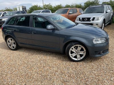 AUDI A3 SPORTBACK TDI SPORT - 4301 - 1