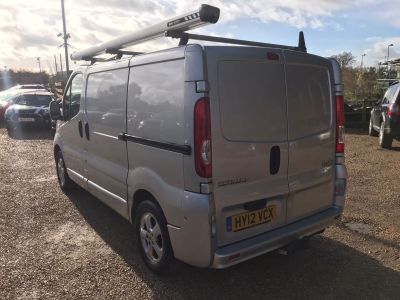 RENAULT TRAFIC SL27 SPORT DCI S/R - 4069 - 11