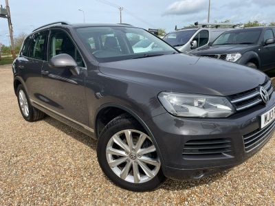 VOLKSWAGEN TOUAREG V6 SE TDI BLUEMOTION TECHNOLOGY - 4127 - 2