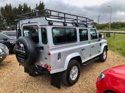 LAND ROVER DEFENDER 110 XS STATION WAGON - 3113 - 8