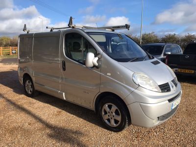 RENAULT TRAFIC SL27 SPORT DCI S/R - 4069 - 6