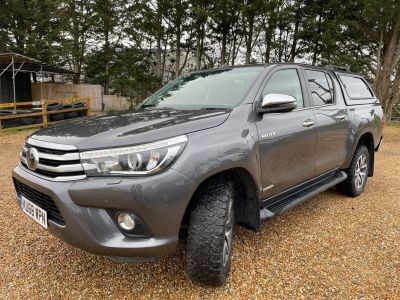 TOYOTA HI-LUX INVINCIBLE 4WD D-4D DCB - 4099 - 8