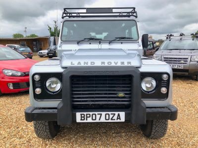 LAND ROVER DEFENDER 110 XS STATION WAGON - 3113 - 2
