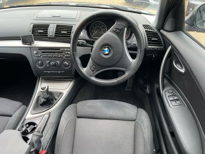 BMW 1 SERIES 116I SPORT - 4263 - 11